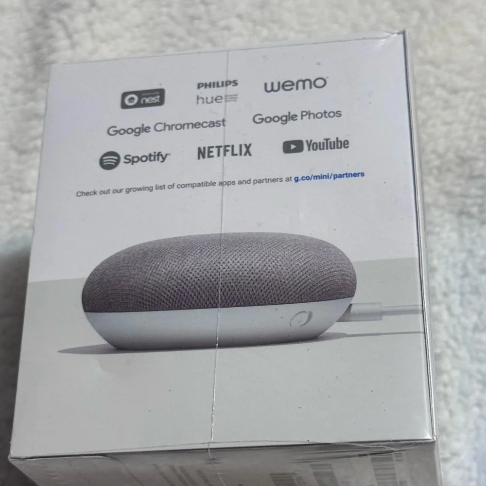 Google Home Mini in Charcoal Gray